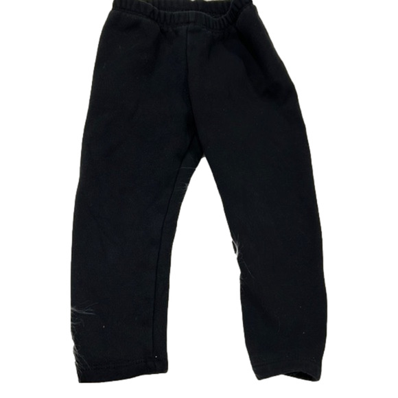 Cat and jack 2 t black bottom -heavy material good condition - Picture 1 of 3